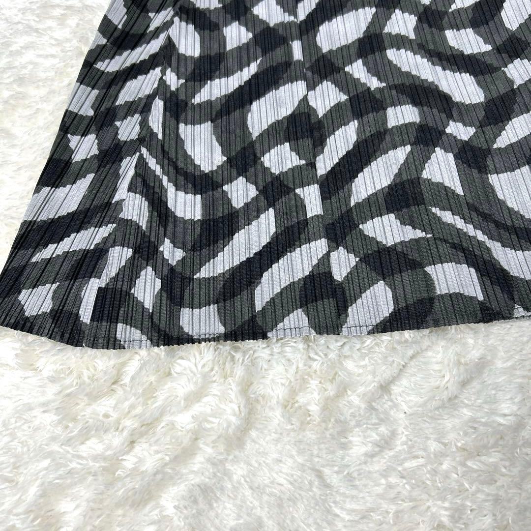 PLEATS PLEASE プリーツプリーズ イッセイミヤケ　総柄 スカート