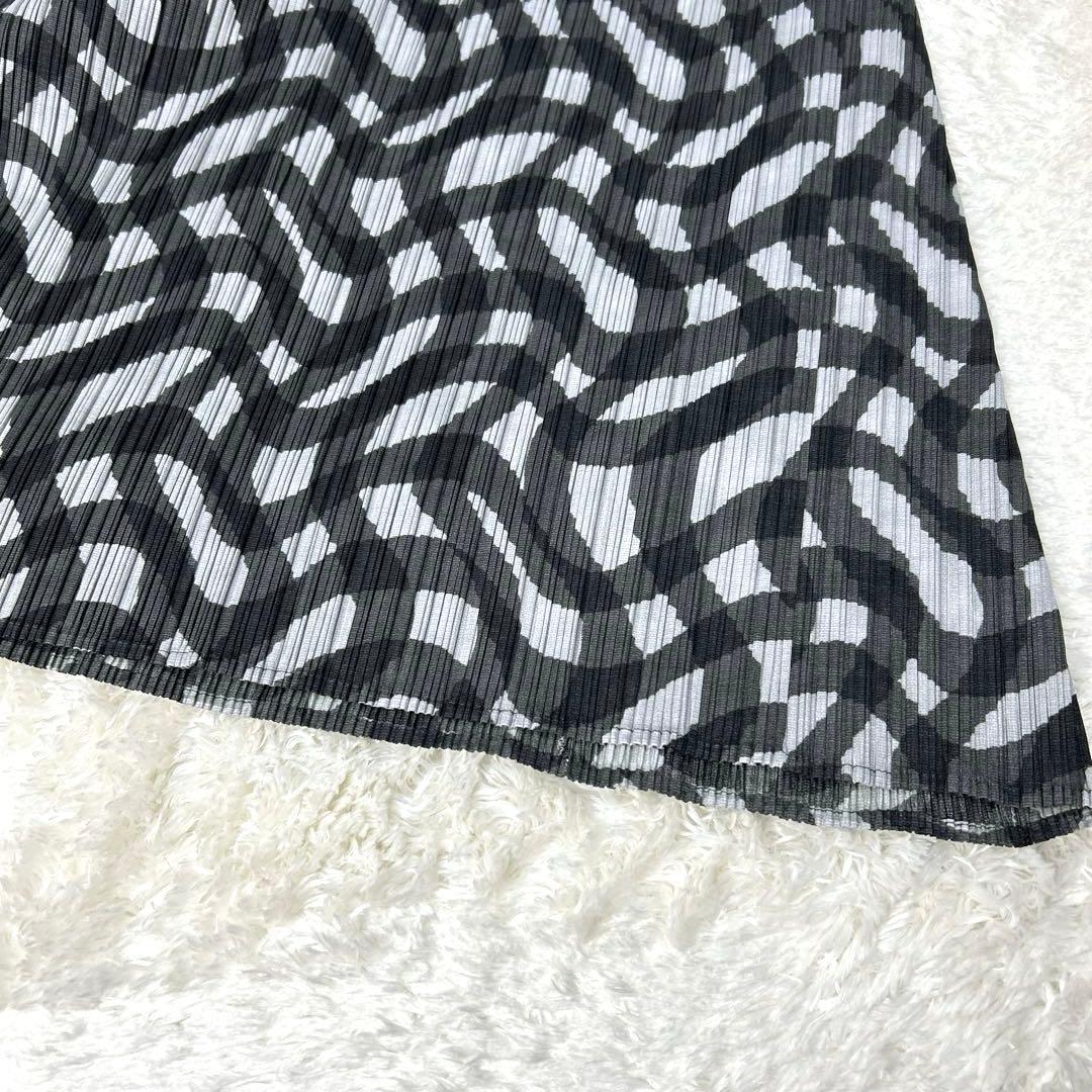 PLEATS PLEASE プリーツプリーズ イッセイミヤケ　総柄 スカート