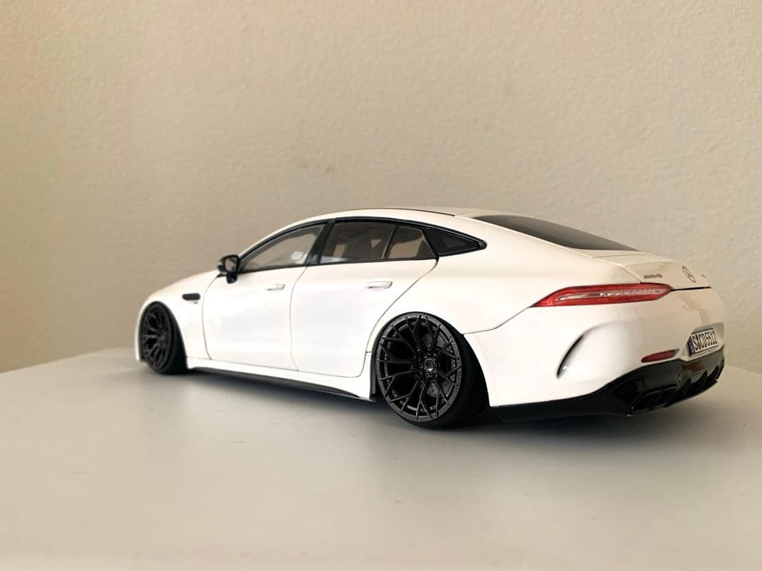 1/18 NOREV MERCEDES BENZ AMG GT 63 Sカスタム