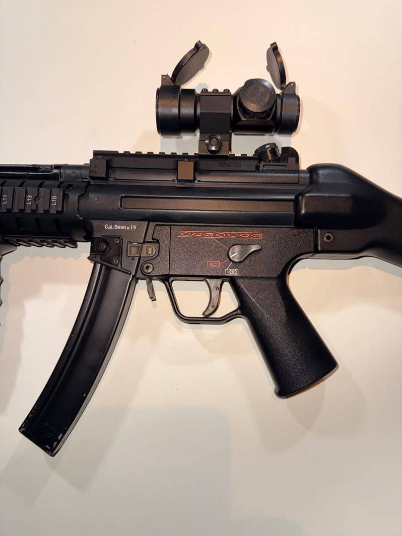 東京マルイMP5A4スタンダード電動ガン RASドットサイト付