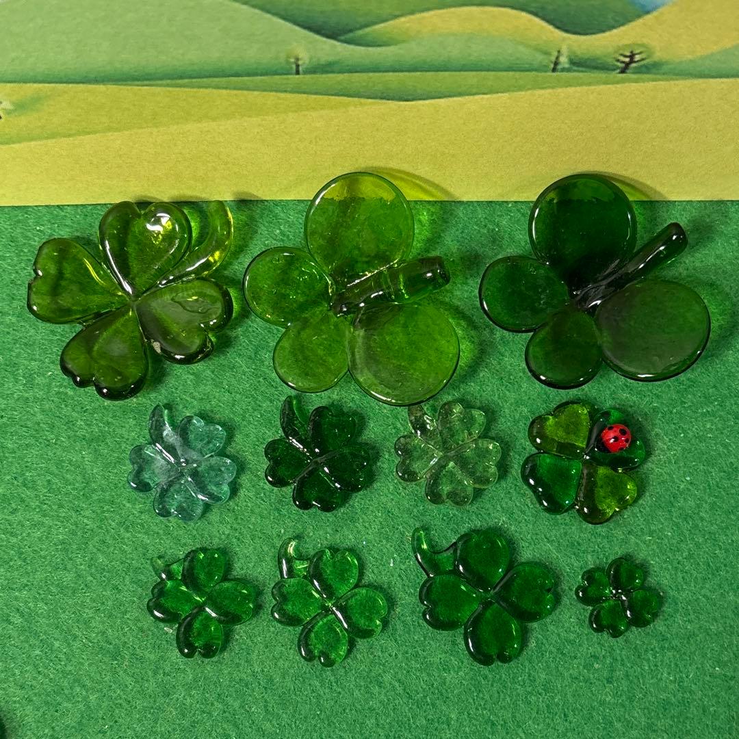 クローバー　ガラス細工　ミニチュア