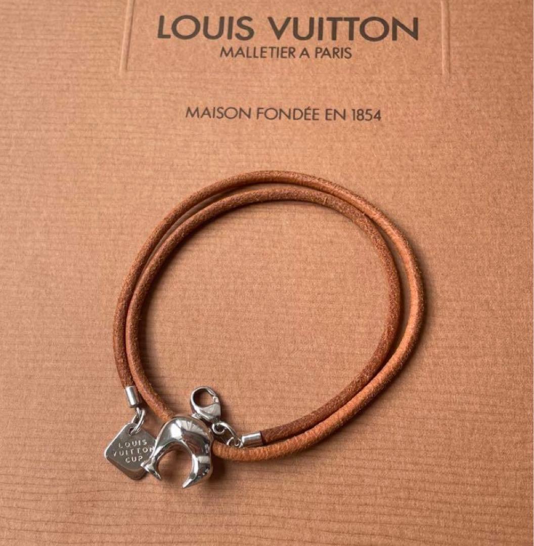 ルイヴィトン ペンダント ブレスレット レザー チョーカー ネックレス　正規品