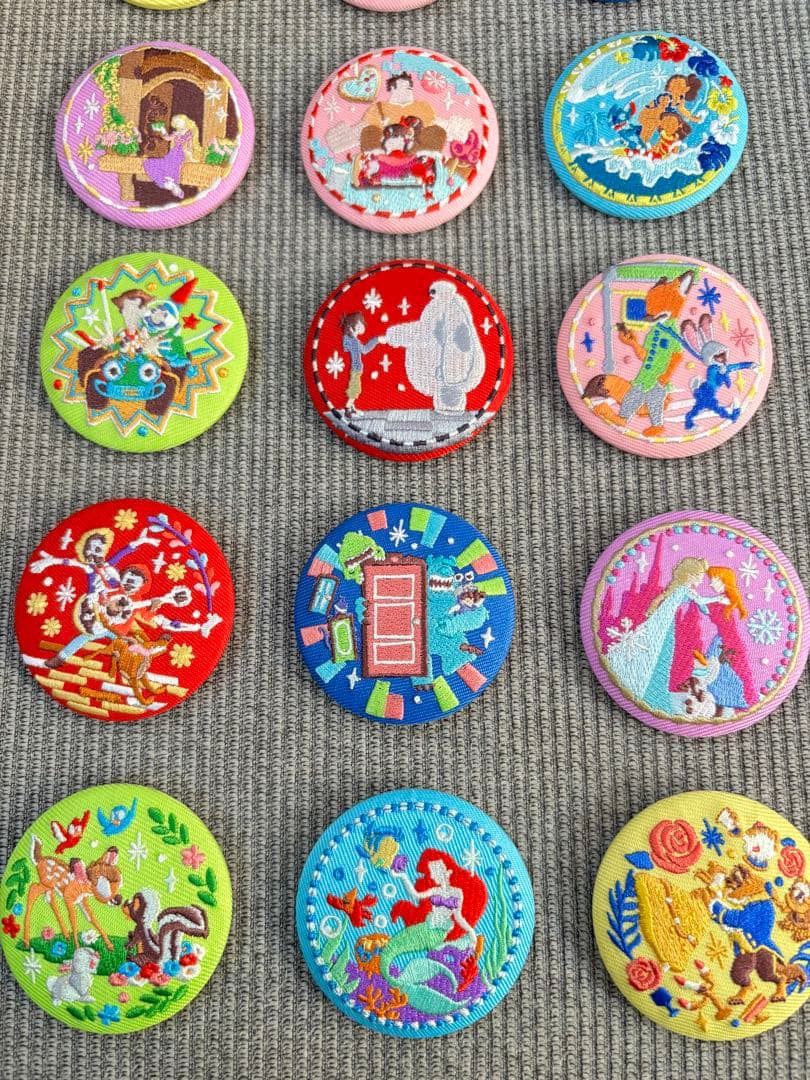 Disney Characters 刺繍缶バッジ2 コンプリート15個