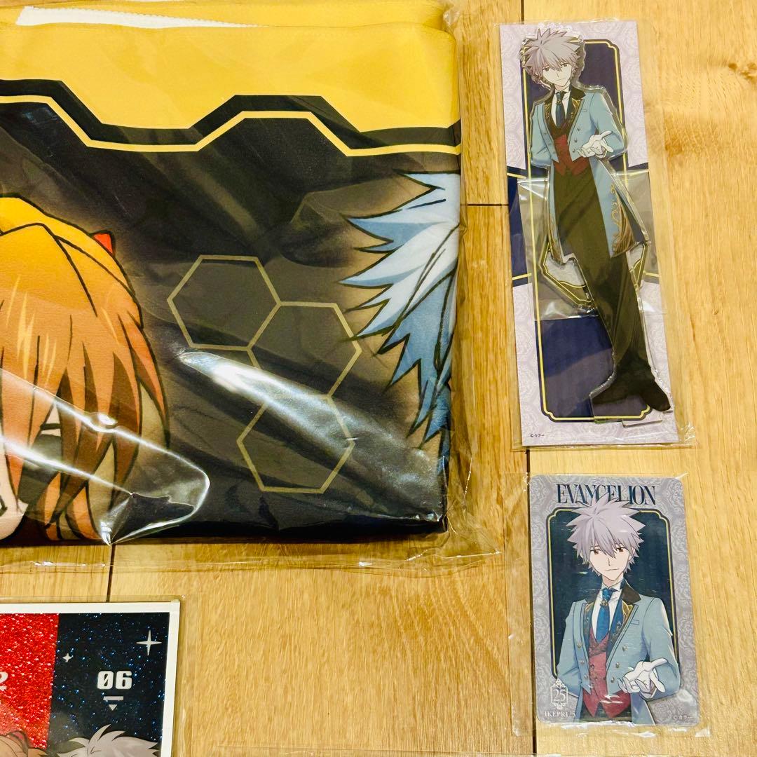 池袋プリンスホテル　エヴァンゲリオン　タオル　アクスタ　缶バッチ　色紙　セット①