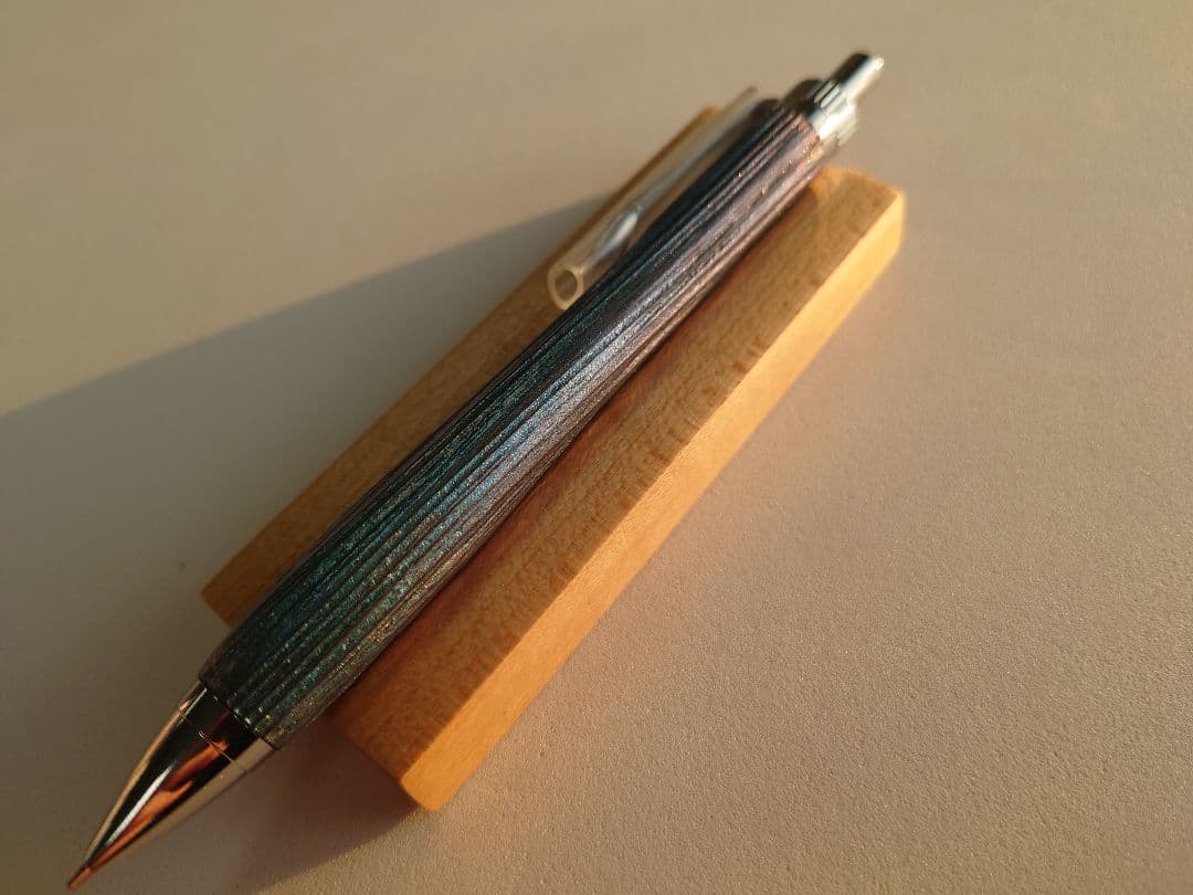 杉　シャープペンシル　浮造り　新うるし　変わり漆　拭き漆　加藤金属KATO202