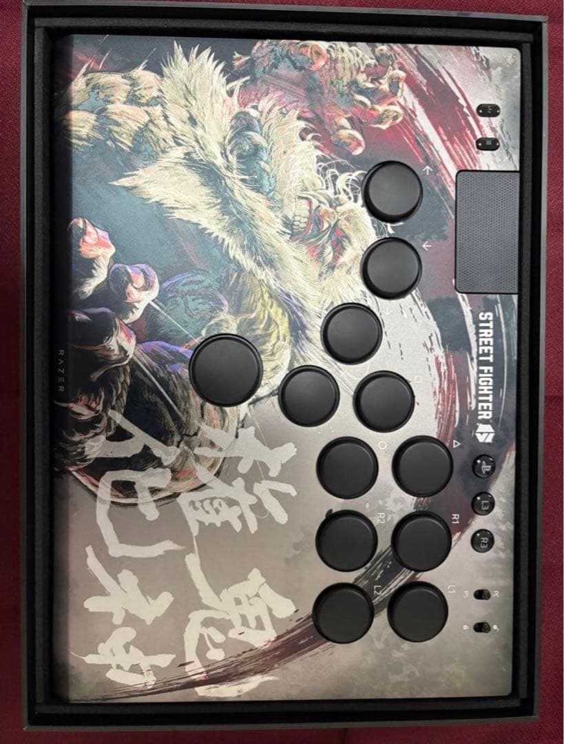 PC用ゲームコントローラー・コンバーター Razer Kitsune SF6 Fighters Edition Akuma