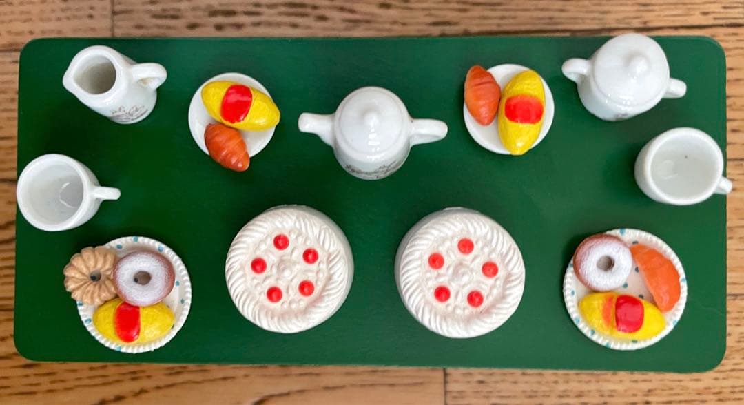 「シルバニアファミリー」初代 初期 赤い屋根のお家&小物セット　計32点