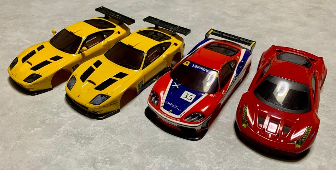 京商　ミニッツ フェラーリ　ボディ4セット　kyosyo MINI–Z