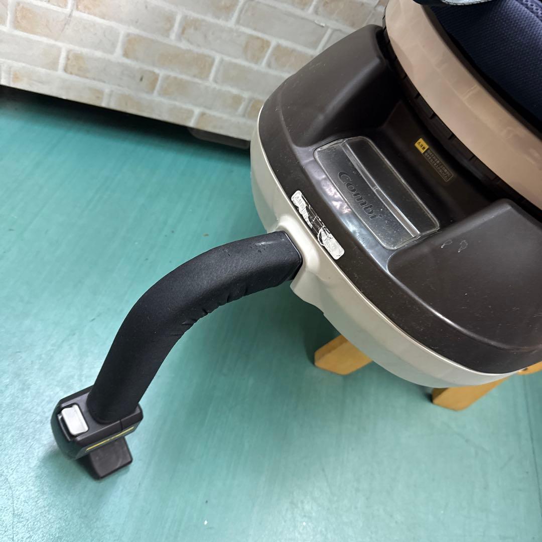 コンビ　クルムーヴ　シンプルライト　チャイルドシート 回転式　新生児から