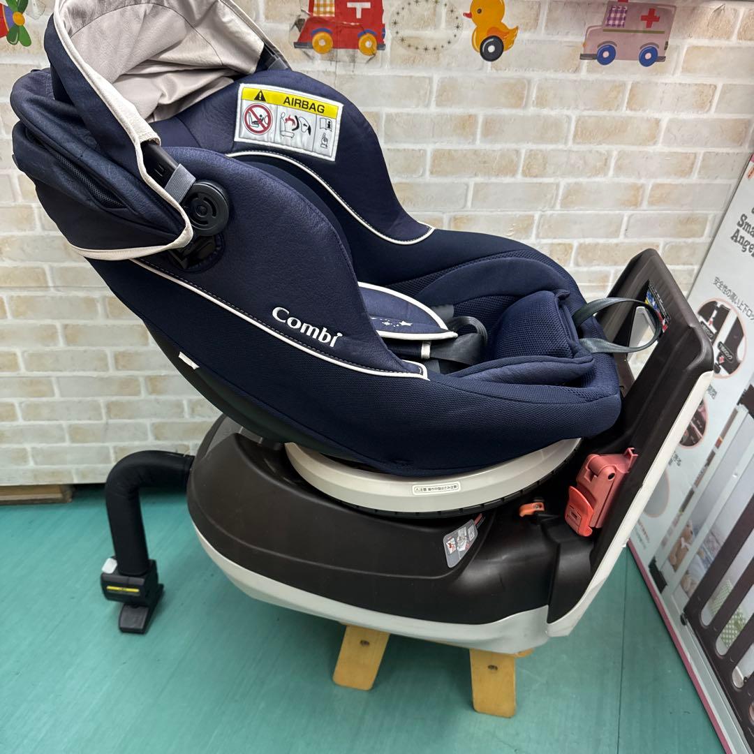 コンビ　クルムーヴ　シンプルライト　チャイルドシート 回転式　新生児から