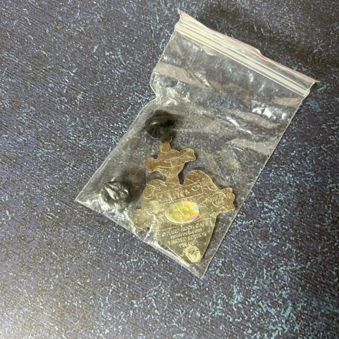 30点 ハードロックカフェ ピンバッジ キーホルダーまとめ売り