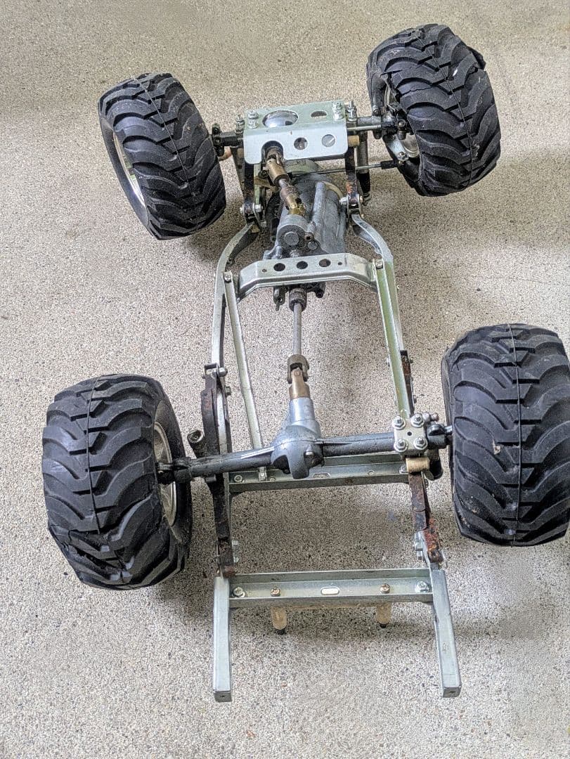 当時物3台セット/エンジンカー2台/ ラジコン1台/ ラクダバッテリー/シャーシ