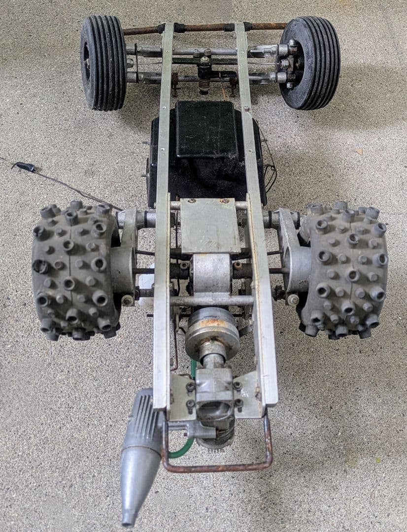 当時物3台セット/エンジンカー2台/ ラジコン1台/ ラクダバッテリー/シャーシ