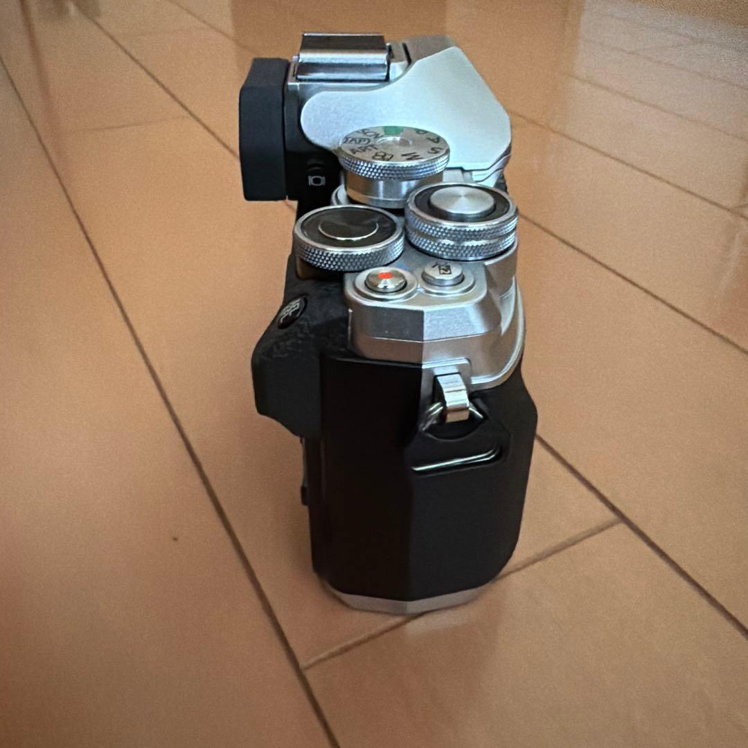 OLYMPUS OM-D E-M10 Mark IV セット