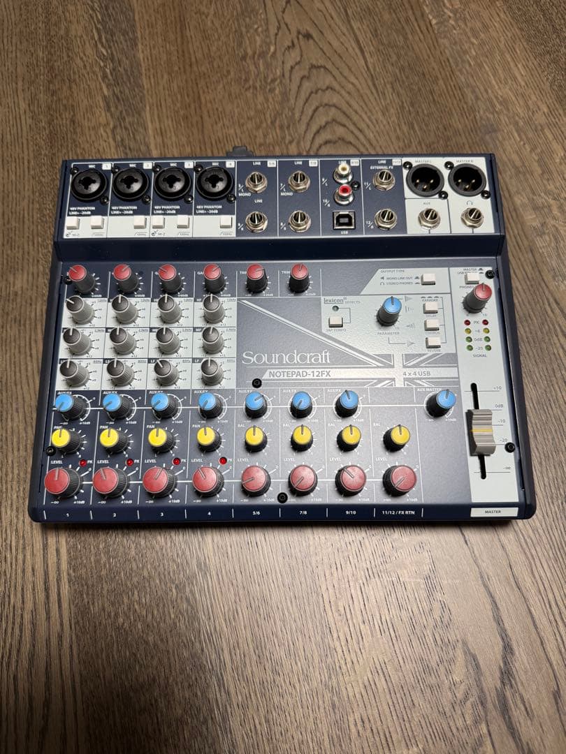 Soundcraft NOTEPAD-12FX アナログミキサー