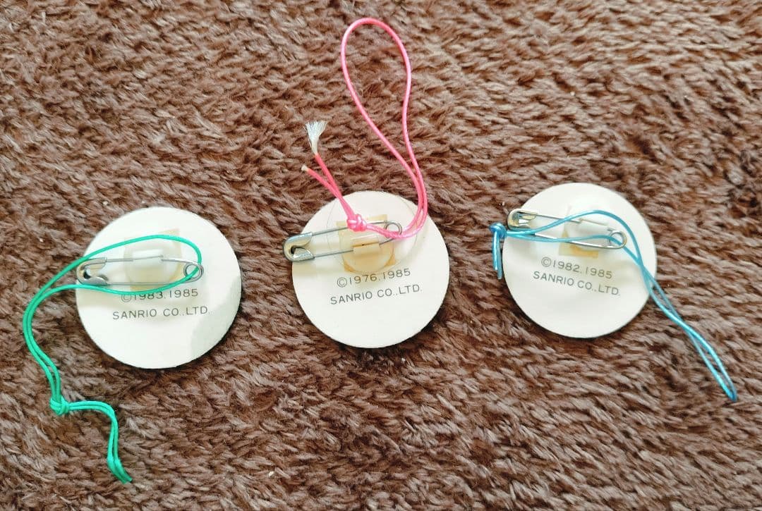 サンリオ プレミアム 絵が変わる！レンキチュラーバッジ・缶バッジ9点セット