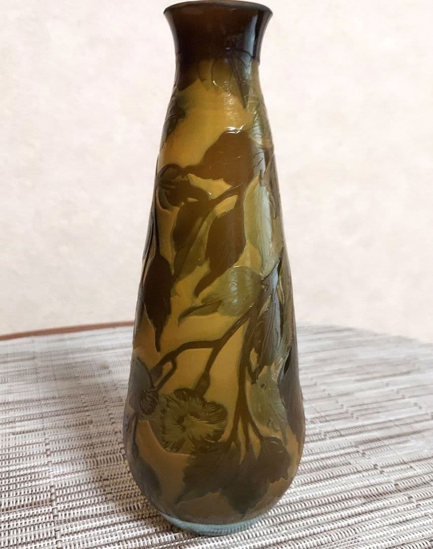 お買い得　EmileGalleエミールガレ　花瓶　カメオ彫　フワラーベ