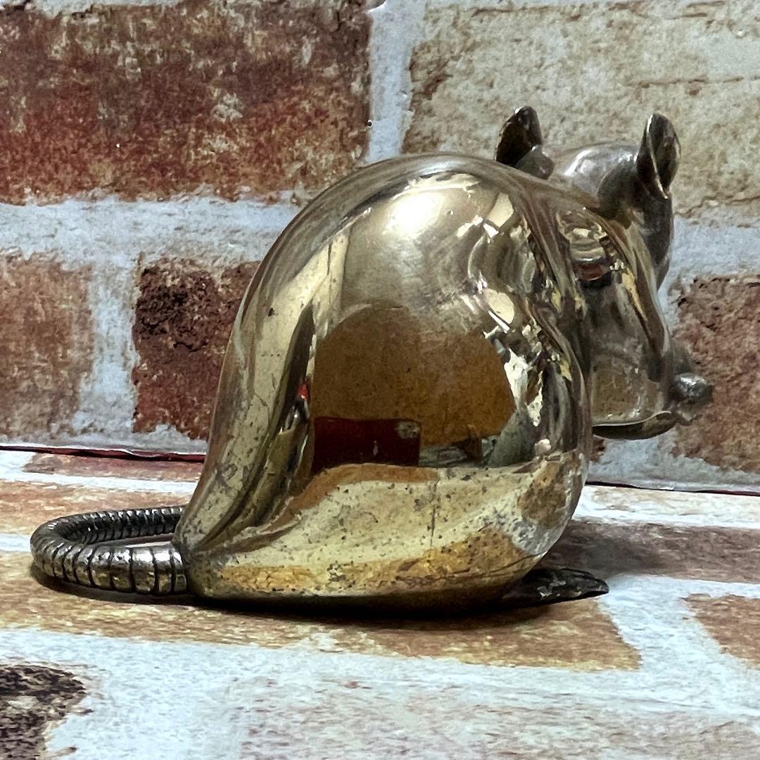 正斉(銘) 栗持ち鼠　金属製