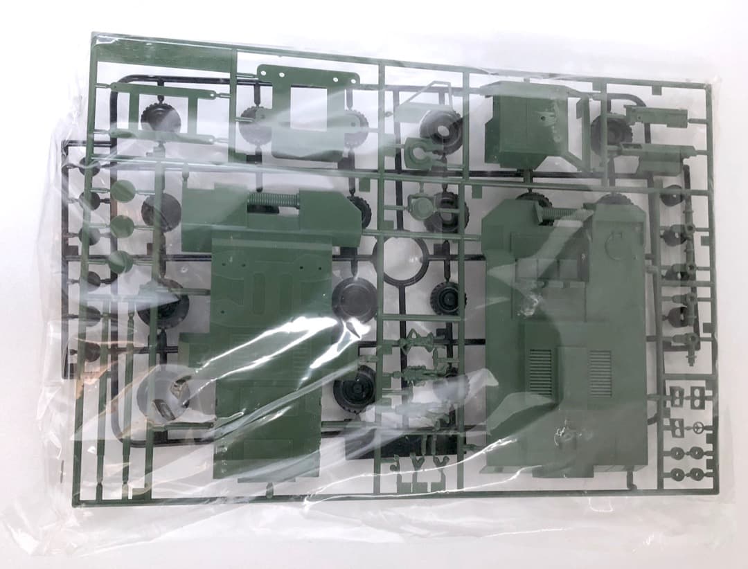 未組立★1/72アイバンDT-2★当時もの 内袋未開封 太陽の牙ダグラム タカラ