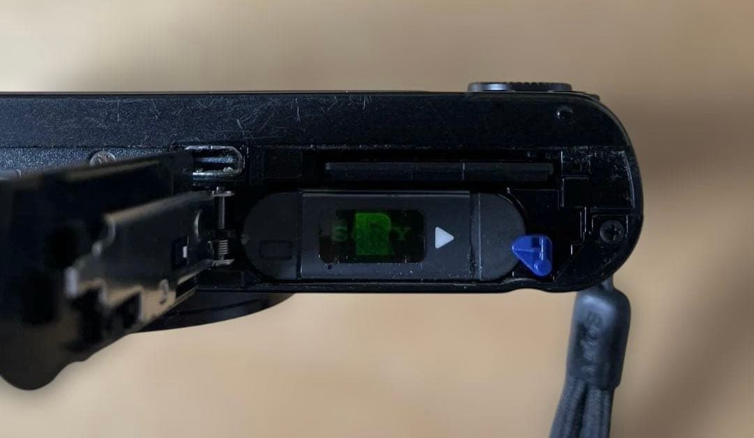 SONY Cyber-shot 20倍ズームコンパクトカメラ＋SD カード64G