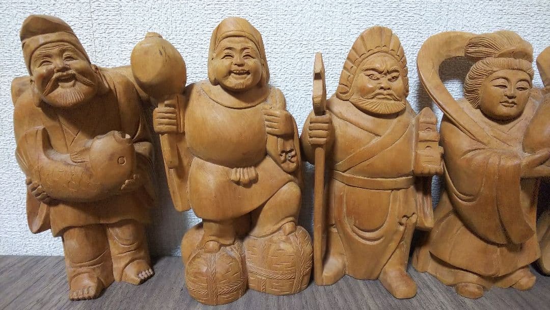 【匿名配送＆送料込】木彫りの七福神 置物 Seven Lucky Gods