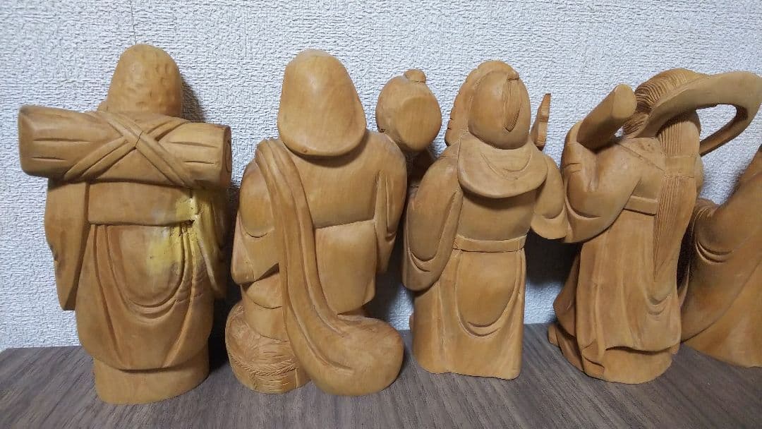 【匿名配送＆送料込】木彫りの七福神 置物 Seven Lucky Gods