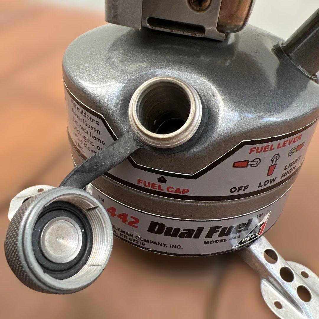 コールマン　フェザー442デュアルフューエルストーブ