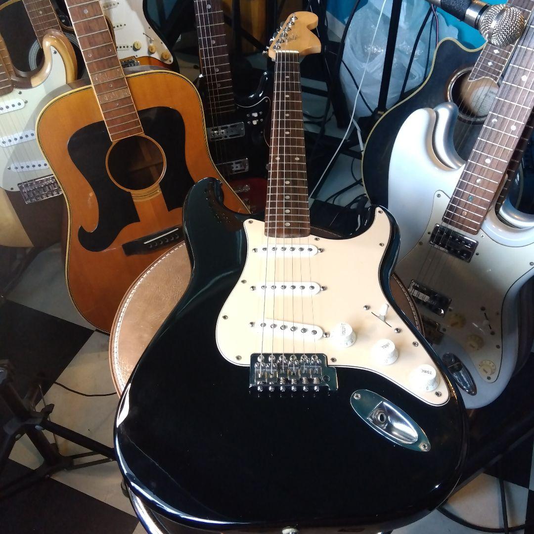 フェンダー、スクワイヤ！ ストラトタイプ…