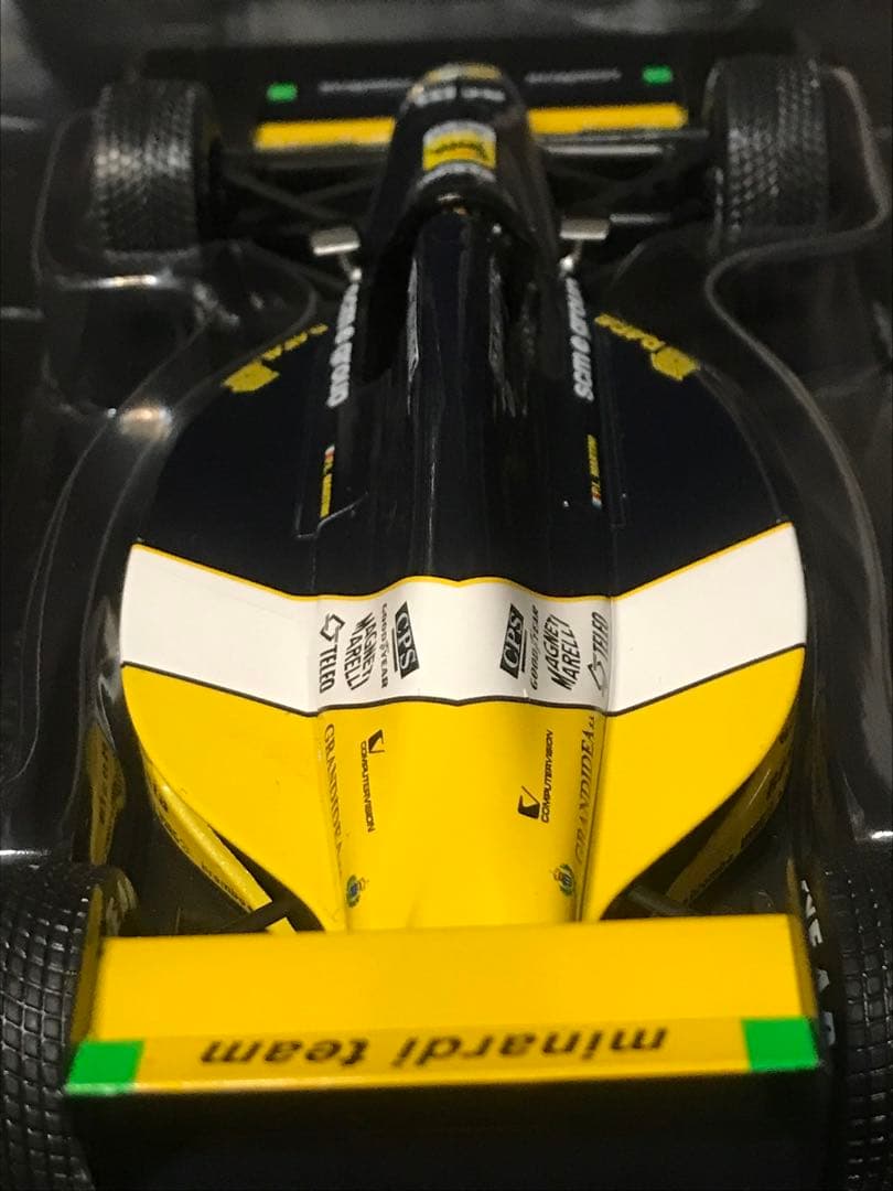 日本未発売　ビッグスケールF1 ミナルディフェラーリ　M191　1/24