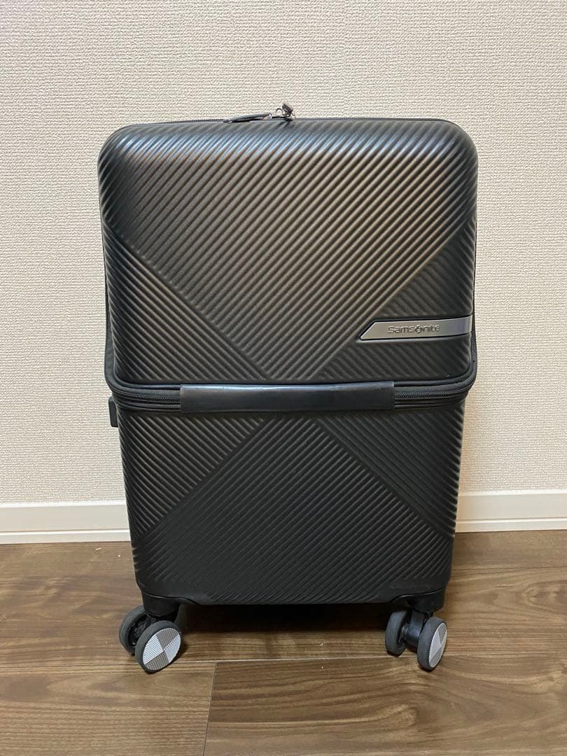 Samsonite ブラック キャリーケース 中型