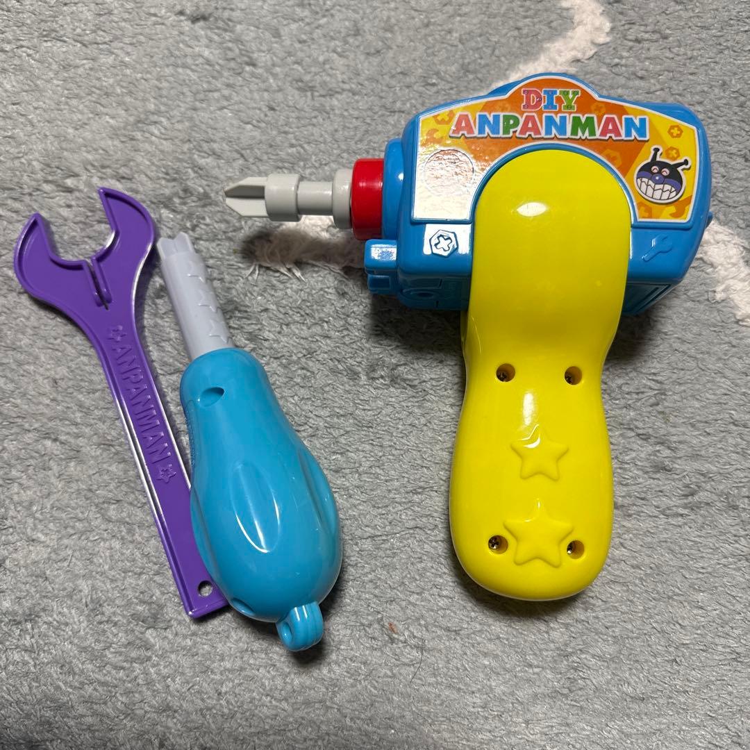 アンパンマンネジネジセット売りです