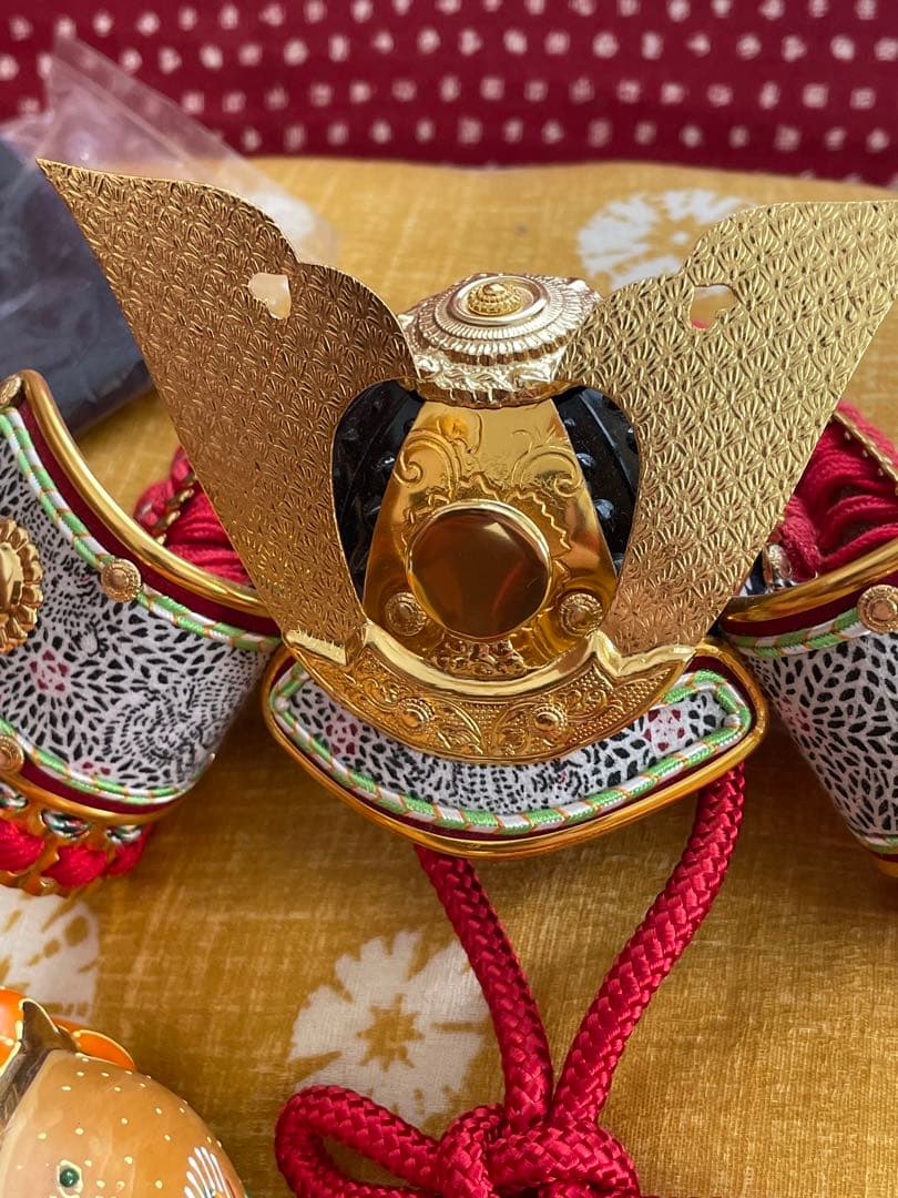 ￼￼ 九谷焼 桜盛 お雛様 ひな人形 陶器　三月 ことの兜五月人形　節句兜セット