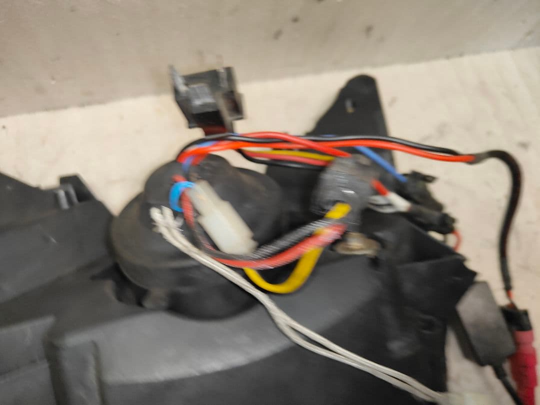 廃盤？SE44J 3型シグナスX スターナイト製？プロジェクターヘッドライト