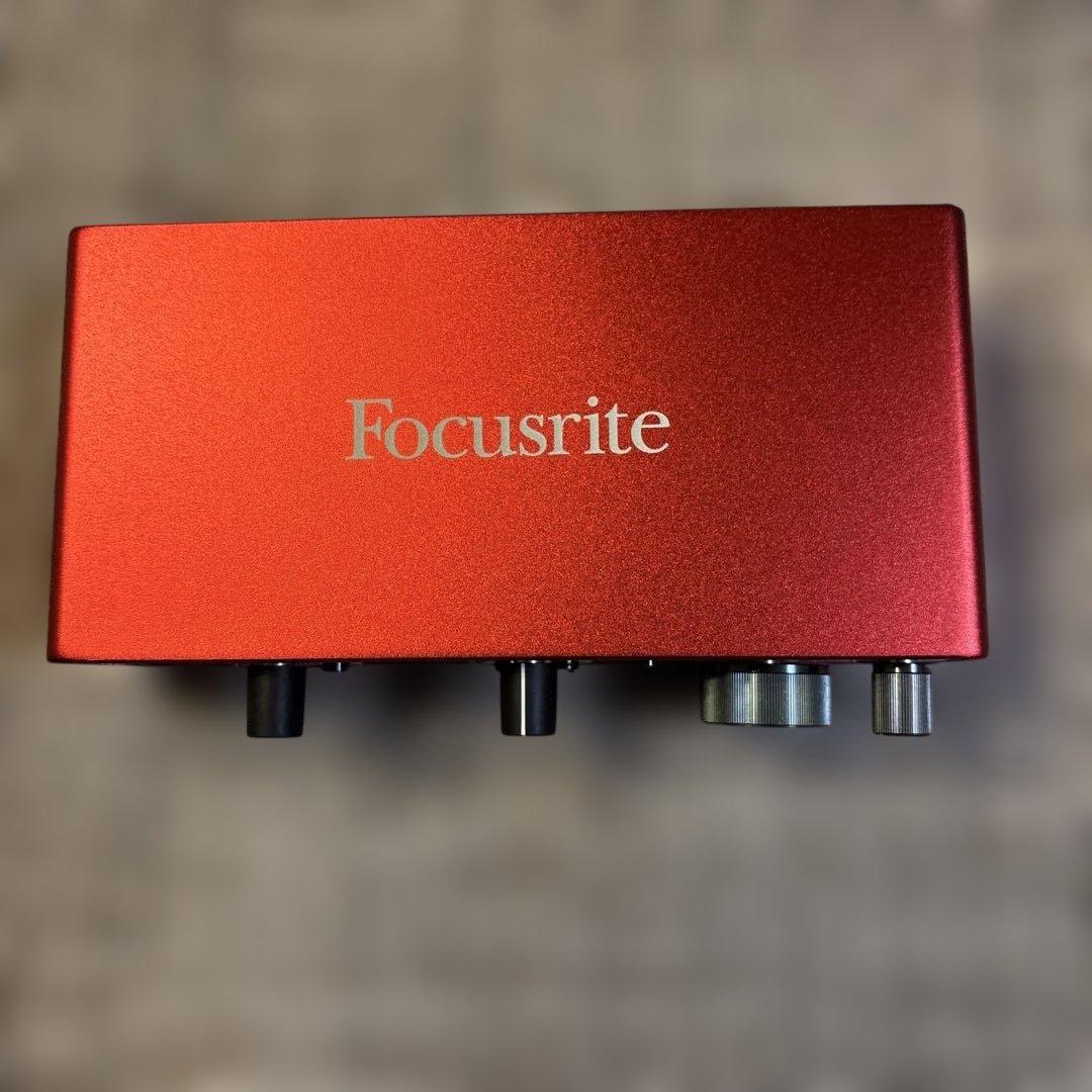 Focusrite Scarlett 2i2 第三世代オーディオインターフェース
