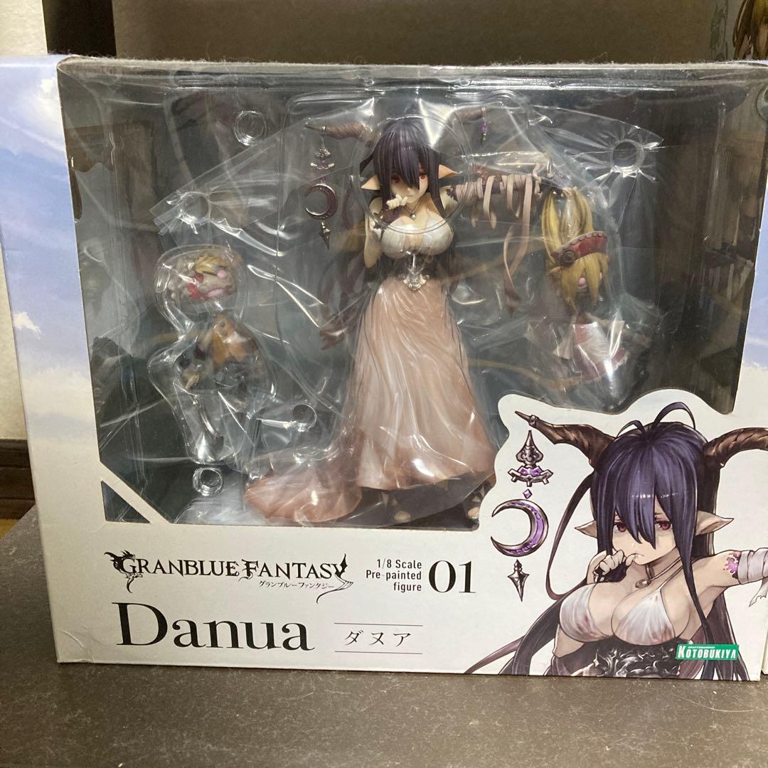 未開封　ダヌア　フィギュア