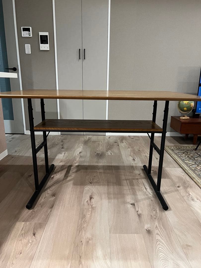 me/ダイニングテーブル