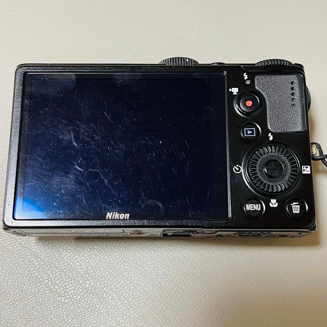 Nikon ニコン COOLPIX P300 ジャンク品　コンパクトカメラNO1