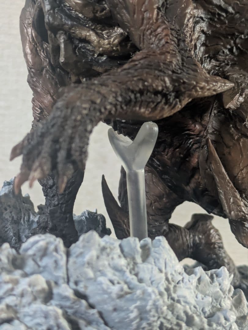 錆びたクシャルダオラ　クリエイターズモデル　フィギュア