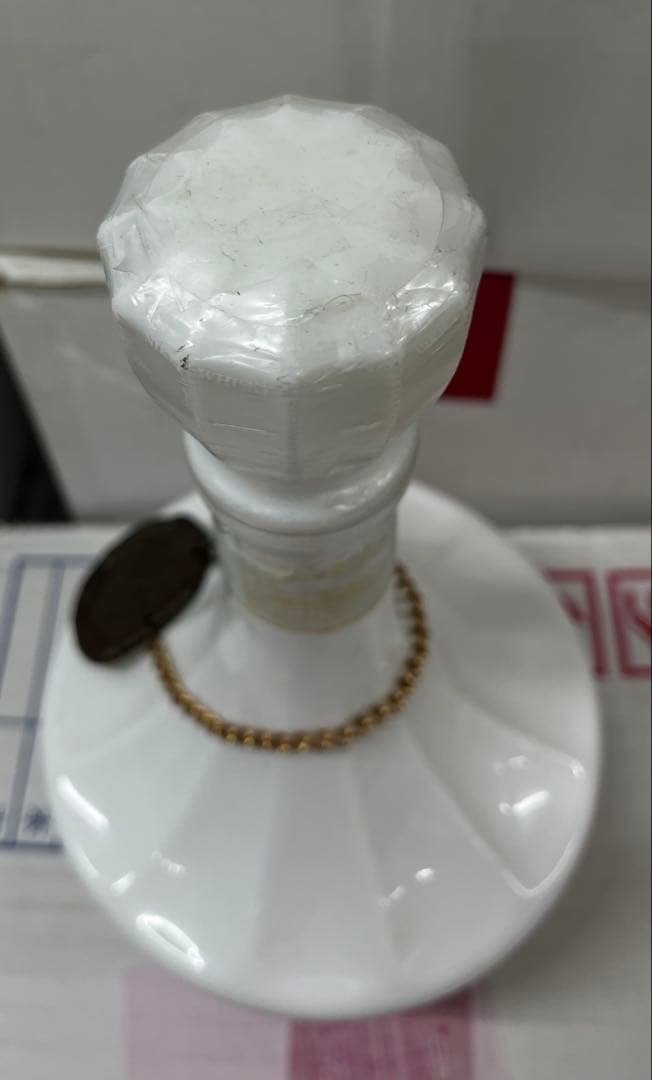 ニッカウヰスキー 鶴 17年 陶器ボトル 700ml 43%