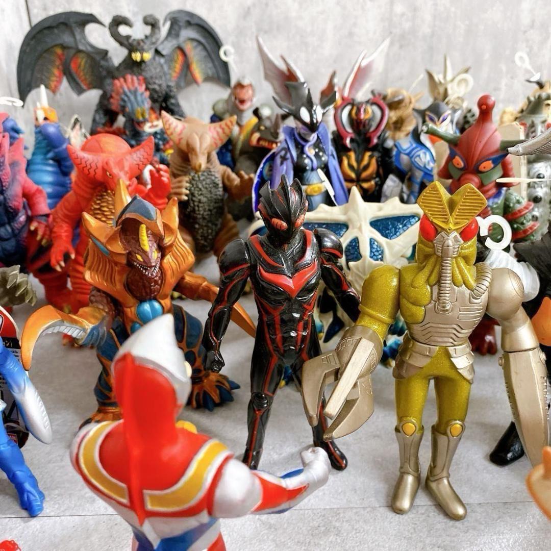 Y336 ウルトラマン & ウルトラ怪獣 シリーズ ソフビ 46体 大量 希少