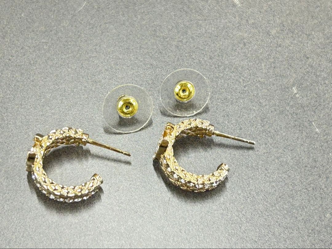 シャネル　ココマーク　ピアス　ゴールド　B22S