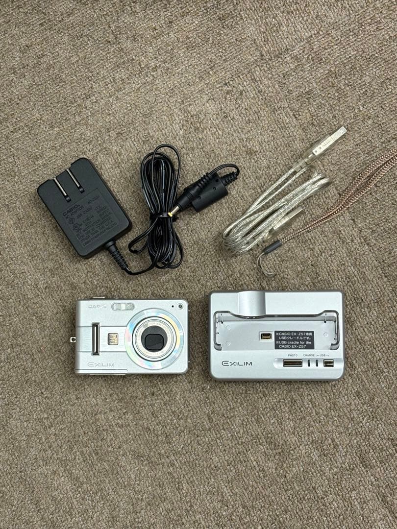 【極美品】CASIO カシオ EX-Z57 EXILIM デジタルカメラ 純正品