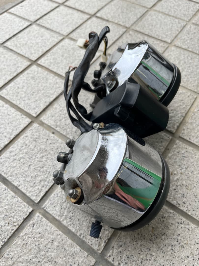 XS650スペシャル純正メーター　タコ&スピード、インジケータセット