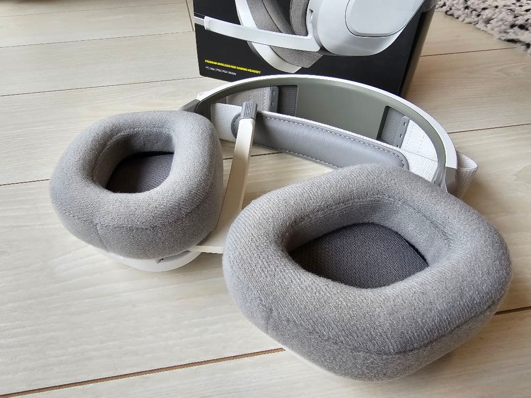 Corsair HS80 Max ワイヤレスゲーミングヘッドセット