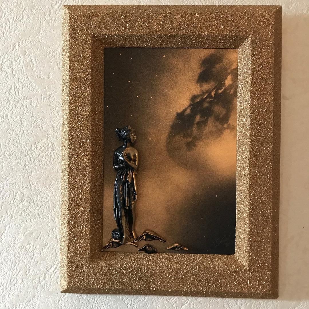 ニュージーランド　３Dモノクロマティックアート　“女性“