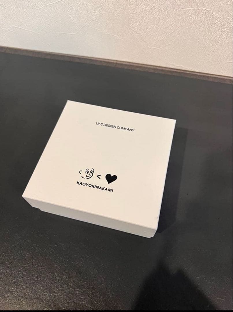 ブラウン】kaoyorinakami レザーウォレット カオナカ
