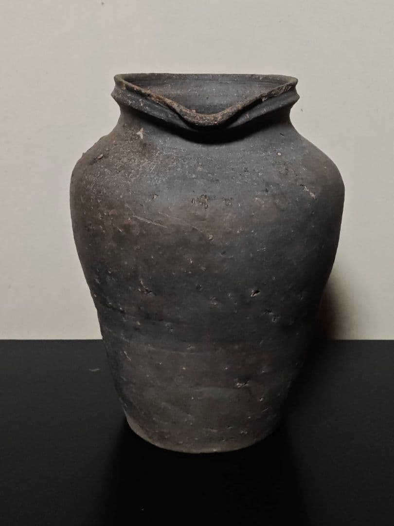 姿形の好い新羅から高麗の壺　須恵器　新羅　高句麗　高麗　片口壺　古代　花呼ぶ器