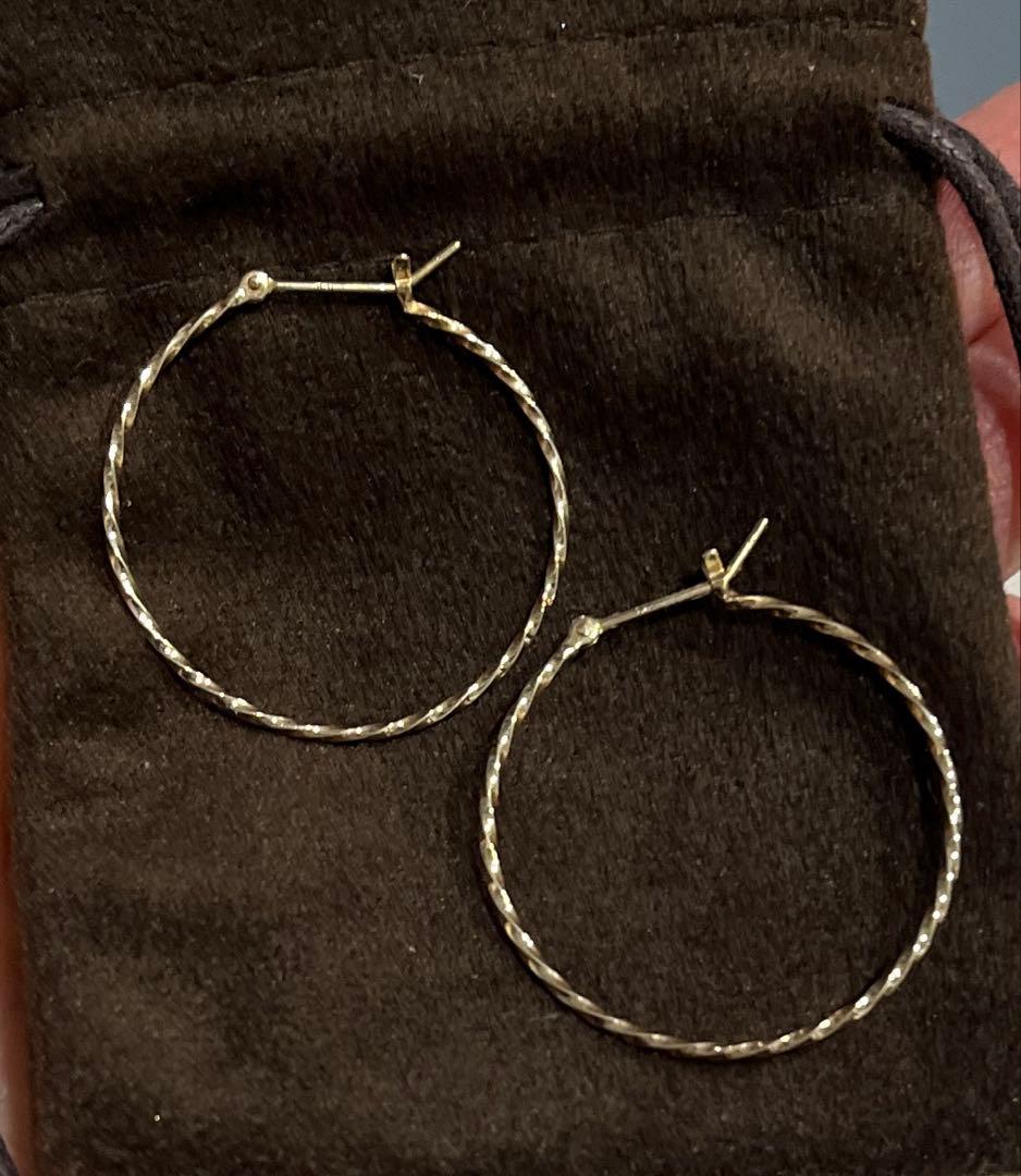 アガットagete 10K ツイストフープピアス