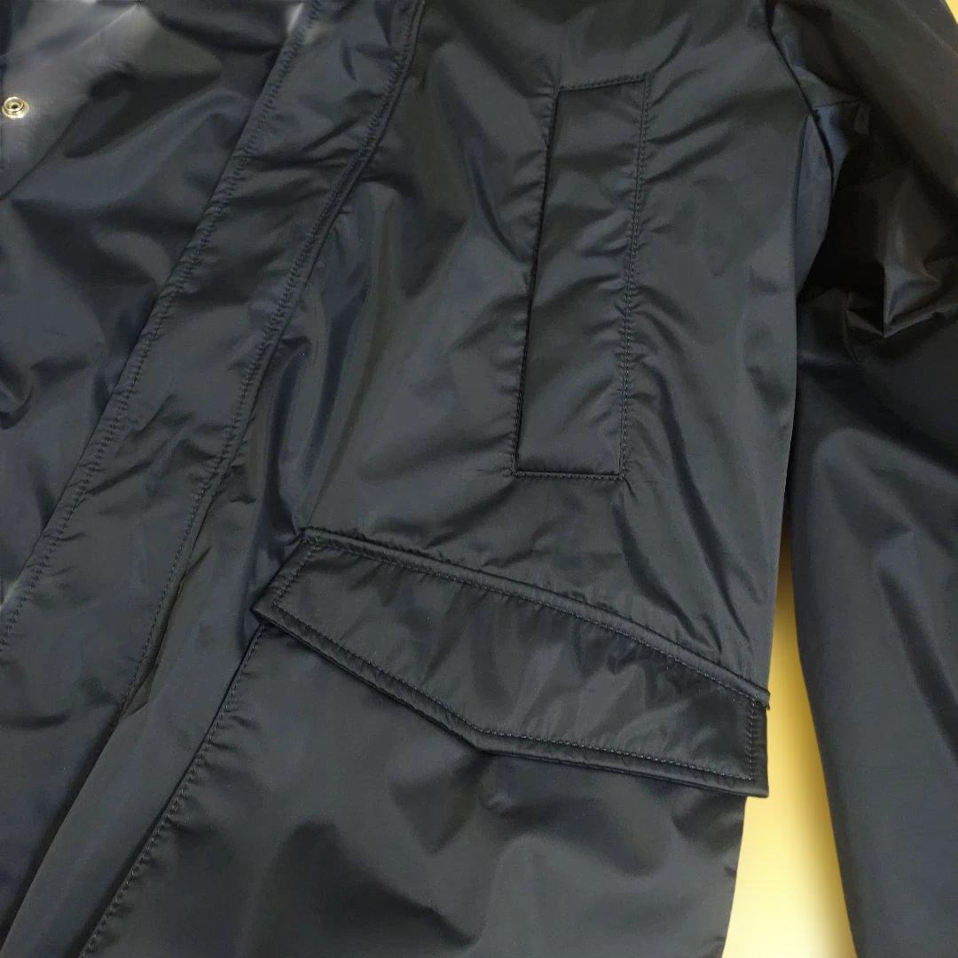 ARMANI　EXCHANGE　ネイビー フード付きジャケット Mサイズ