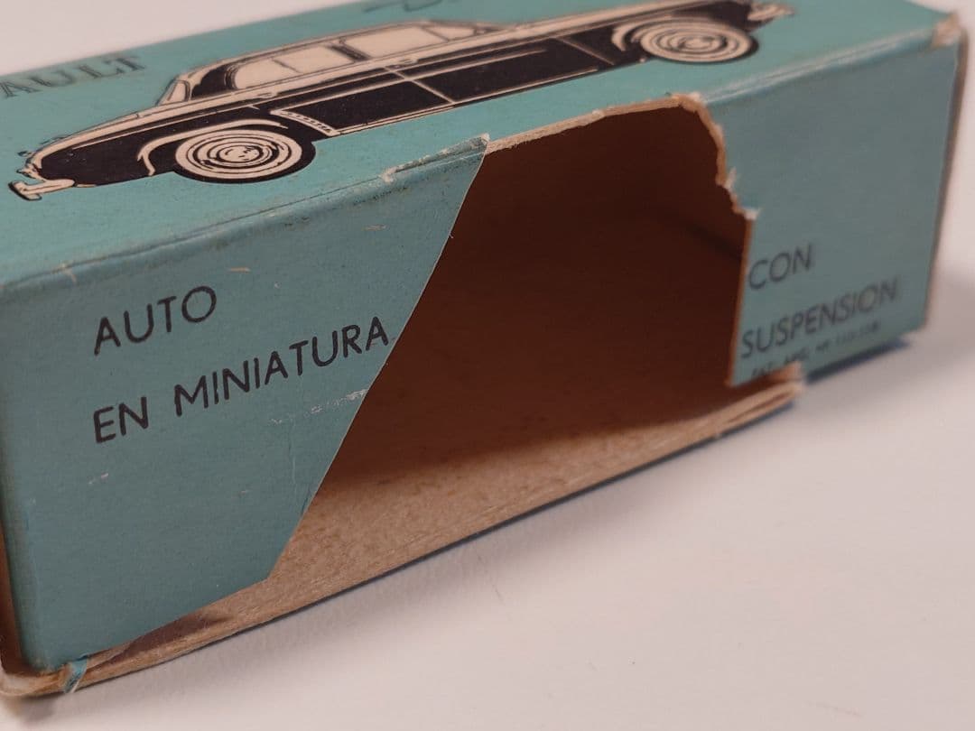 ミニカー BUBY art.1011 RENAULT DAUPHINE